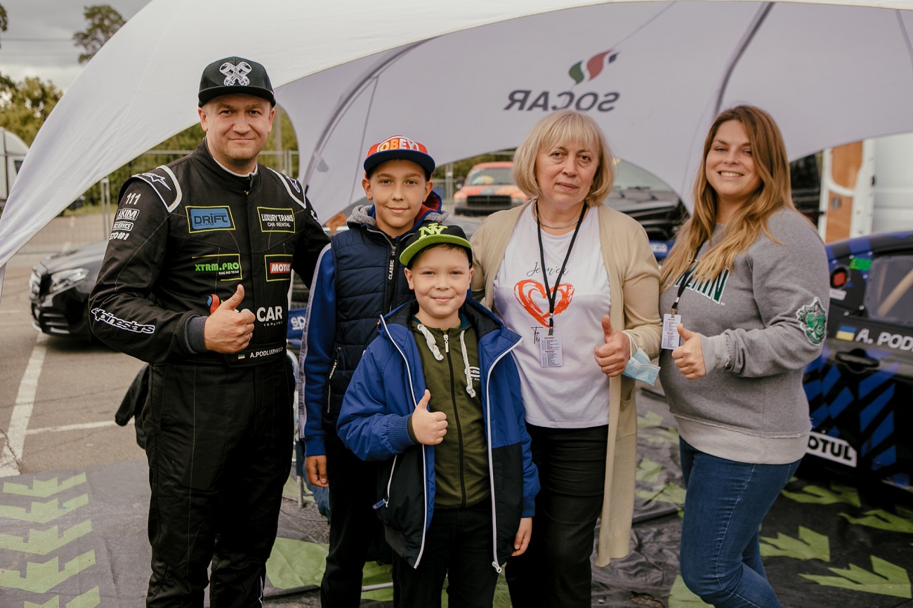 Звезда &quot;плюсов&quot; осуществила мечту мальчика, который поборол два страшных диагноза